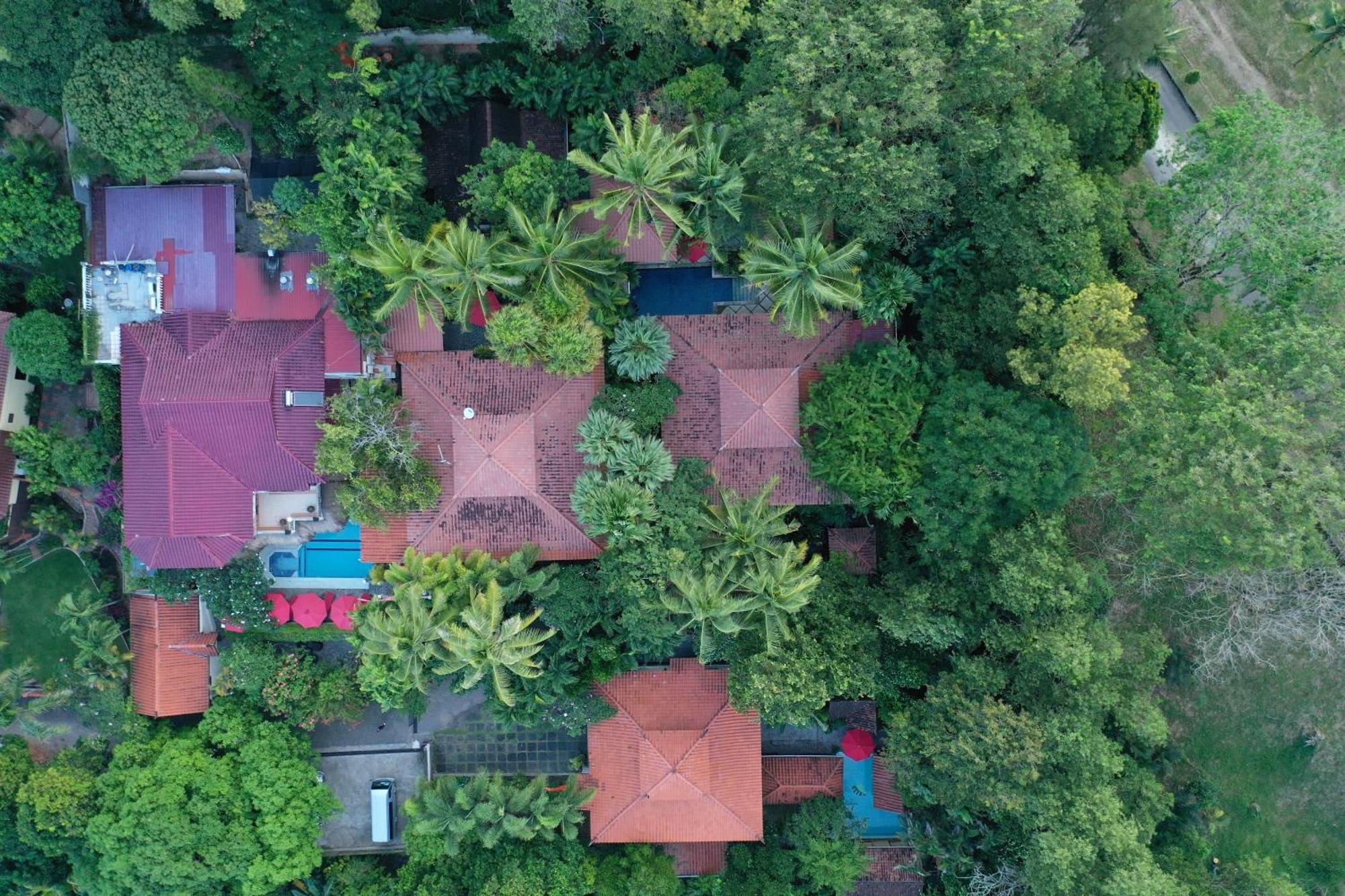 Tempat Senang Spa Resort & Restaurant سيكوبانغْ المظهر الخارجي الصورة