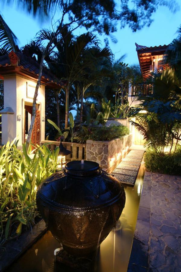 Tempat Senang Spa Resort & Restaurant سيكوبانغْ المظهر الخارجي الصورة